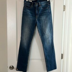 Gap never worn cigarette high rise jeans.  Straight fit.